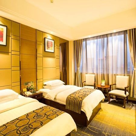 Greentree Inn Guangdong Jieyang Bus Terminal Station Ronghua Avenue Business Hotel Εξωτερικό φωτογραφία