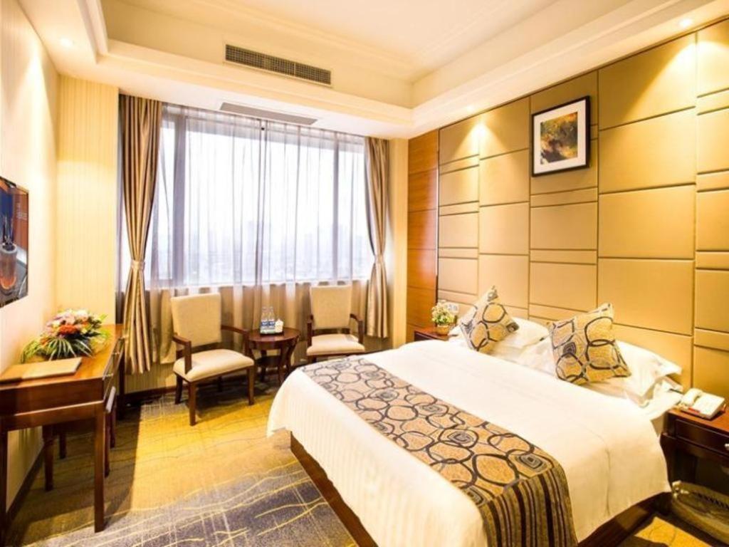 Greentree Inn Guangdong Jieyang Bus Terminal Station Ronghua Avenue Business Hotel Εξωτερικό φωτογραφία